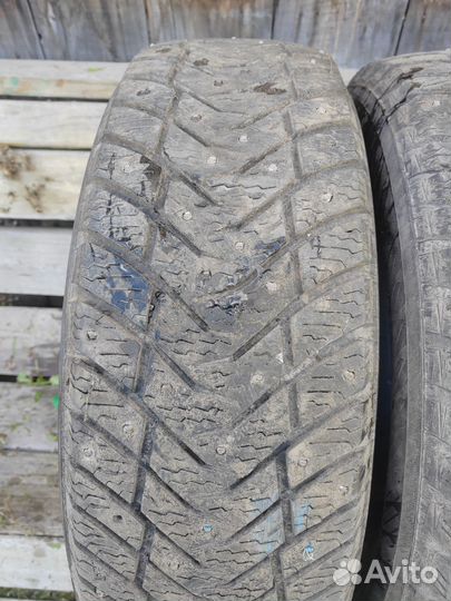 Yokohama Ice Guard IG65 215/65 R16