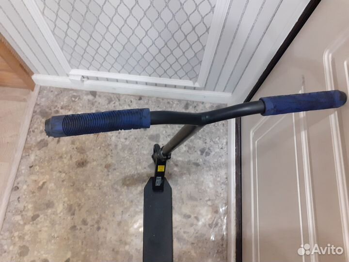 Трюковой самокат reaction stunt 3.0 черный