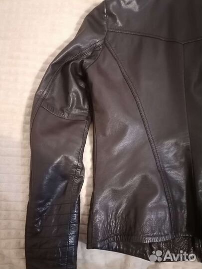 Кожаная куртка 42 размер