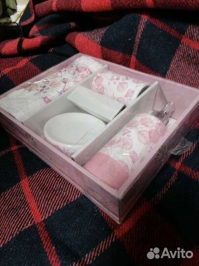 Набор аксессуаров для ванной