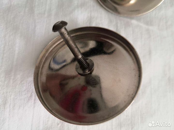 Ручки для тумбочки