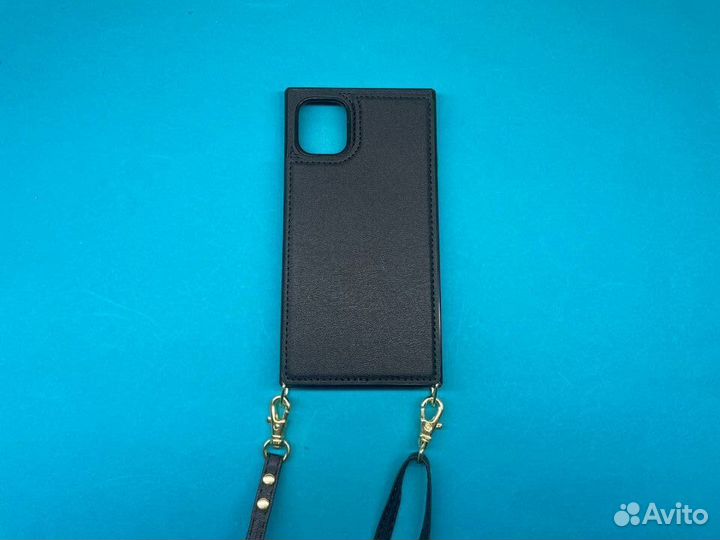 Чехол на iPhone 11