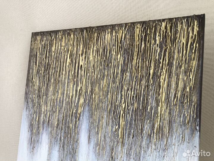 Интерьерная картина с золотой поталью, текстура