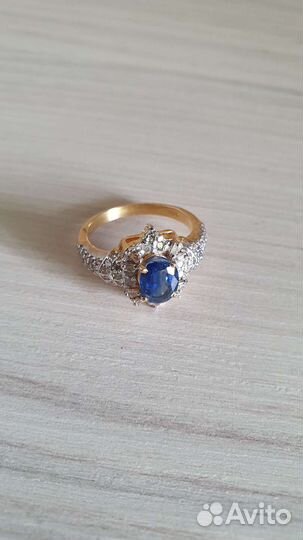 Серебряное кольцо с сапфиром