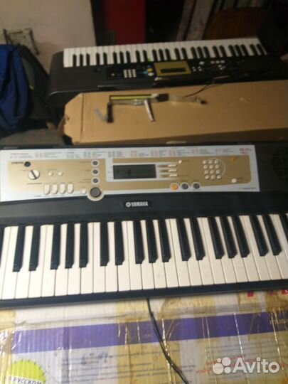 Электронное пианино yamaha R200