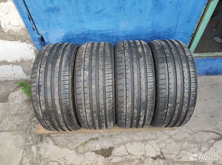 Falken Azenis FK453 245/35 R20