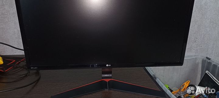 Монитор LG