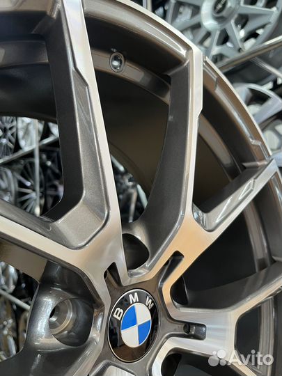 Разноширокие диски R19 5*120 BMW 723 M стиль