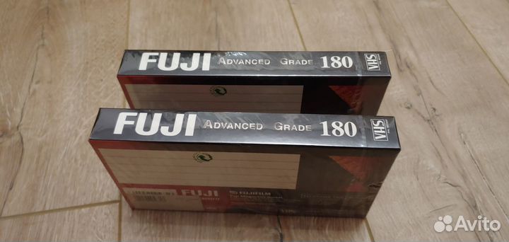 Видеокассета VHS Fuji 180 (новая, запечатанная)