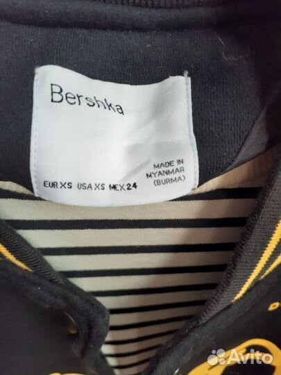 Бомбер женский bershka