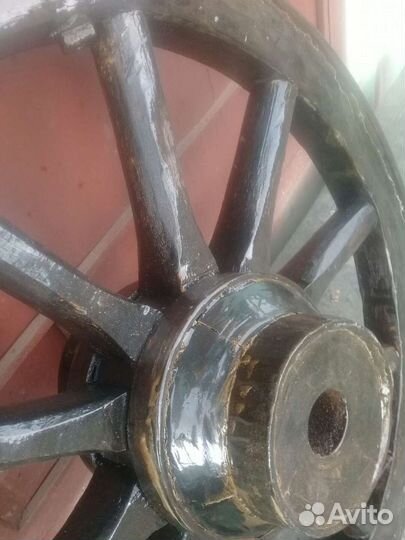 Колесо деревянное от телеги