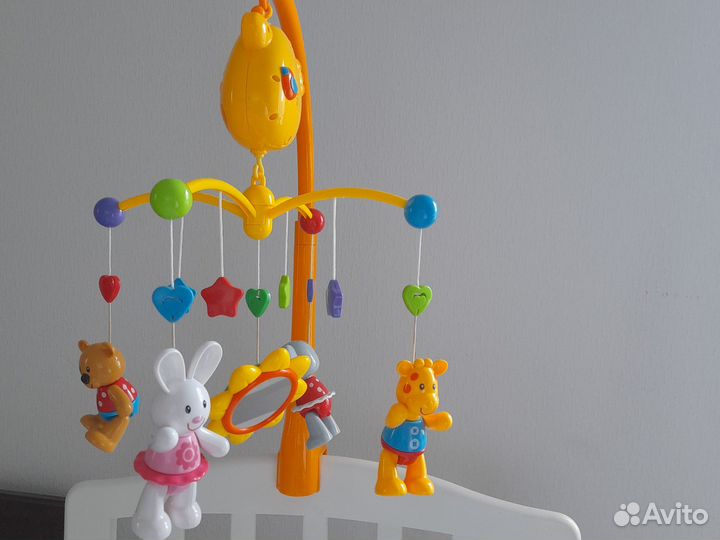 Мобиль на детскую кроватку, подвеска жирафики