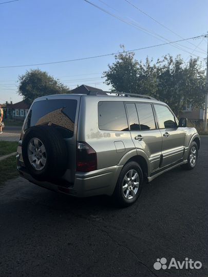 Mitsubishi Pajero 3.2 AT, 2005, 300 000 км