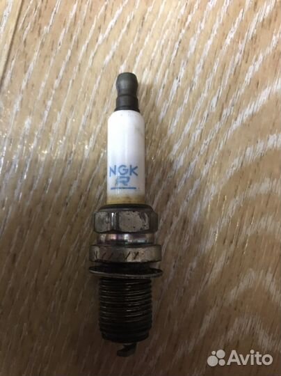 Свечи зажигания иридиевые ngk (оригинал)