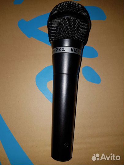 Микрофон для студийной эвукозаписи