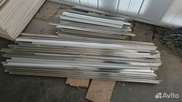 Потолок Армстронг бу