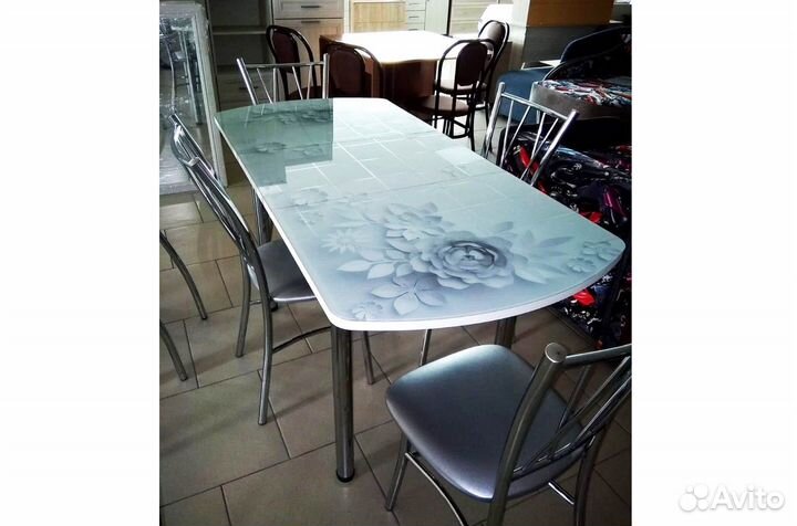 Стол кухонный. Со склада