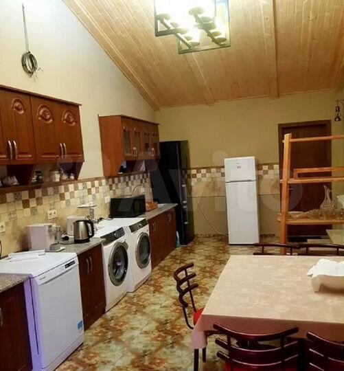 Дом 226 м² на участке 5 сот.