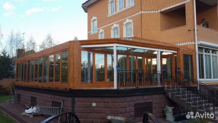 Безрамное остекление веранд беседок и террас