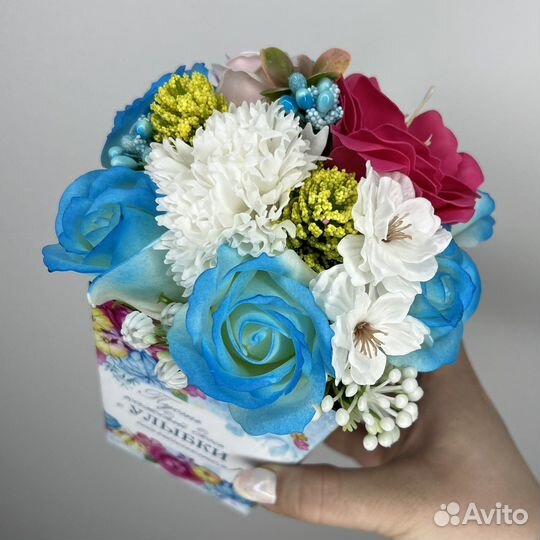 Мыльные цветы в коробке