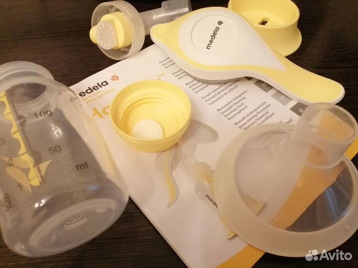 Молокоотсос medela ручной