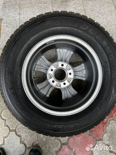 Новые диски с резиной от lexus lx 570