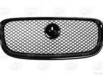 Решетка радиатора черная Jaguar XF