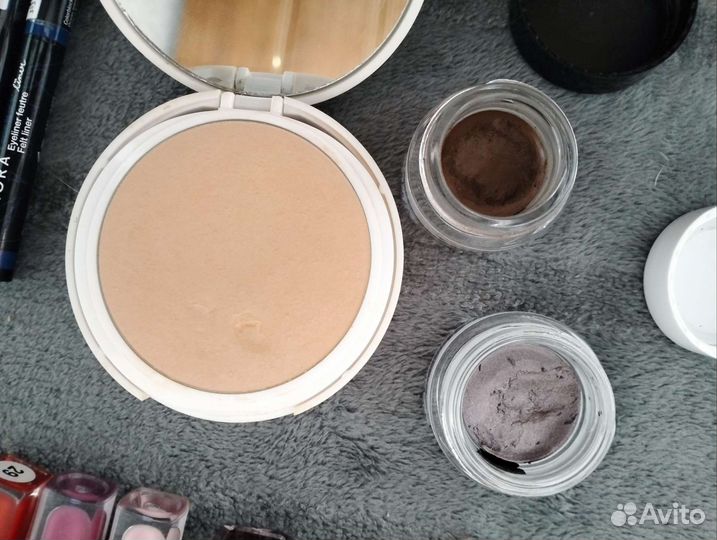 Набор косметики пакетом