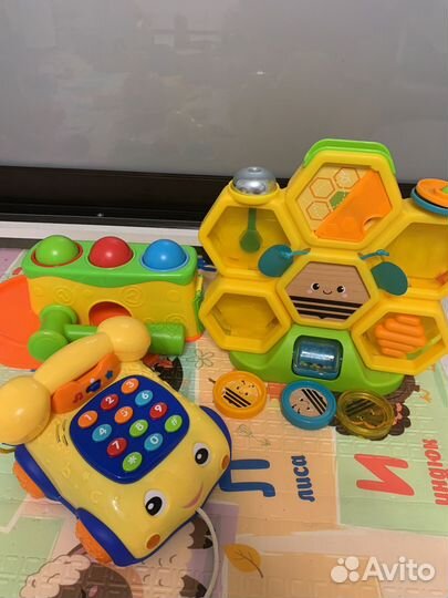 Игрушки fisher price улей, телефон и стучалка