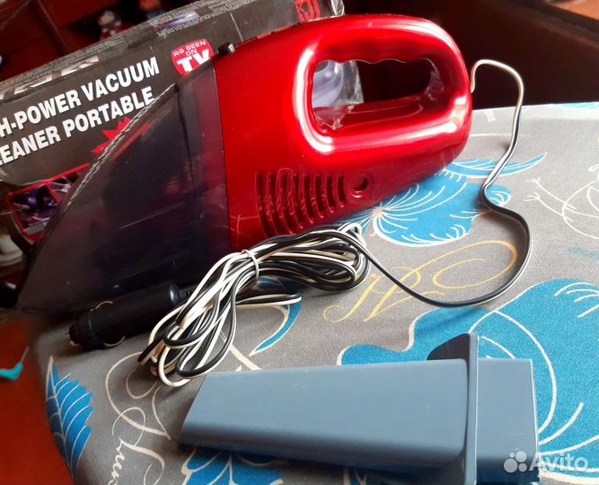 Автомобильный пылесос