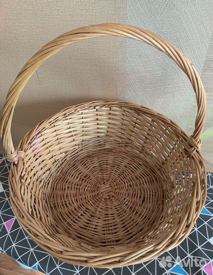 Корзина плетеная большая