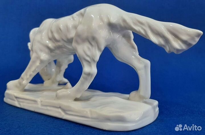 Фарфоровая статуэтка Сеттер с уткой