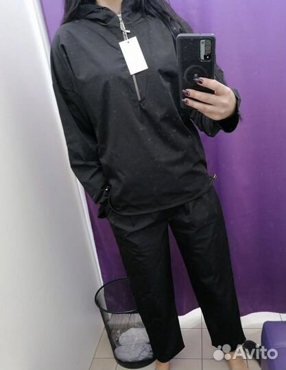 Женский спортивный костюм