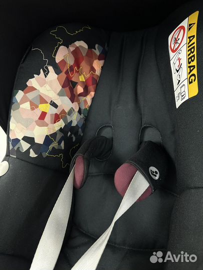 Детское кресло Maxi Cosi Pebble plus