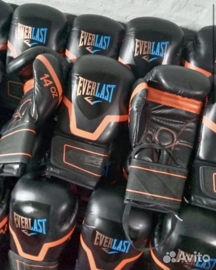 Боксерские перчатки кожа