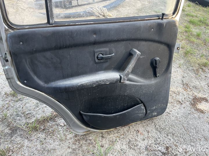 Дверь niva 2131