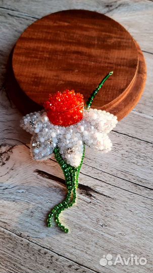 Брошь Нарцисс ручной работы