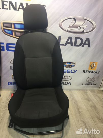 Сиденье кресло переднее Renault logan 2 Лев, Прав