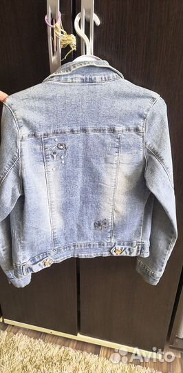 Джинсовая куртка для девочки