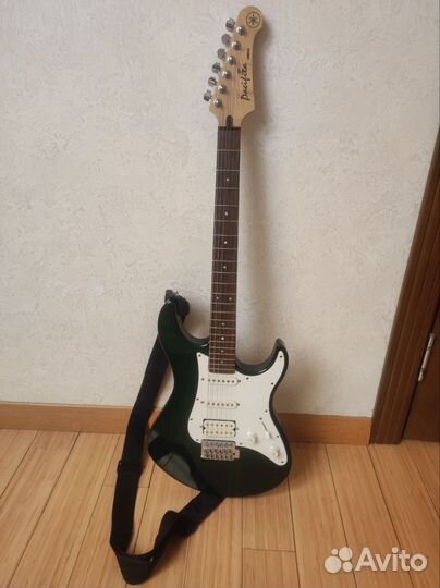 Электрогитара yamaha Pacifica 112j