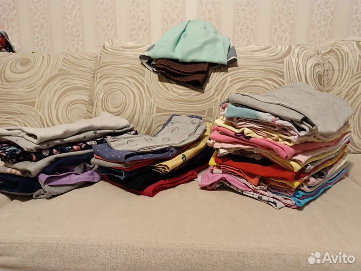 Вещи пакетом на девочку 122-128