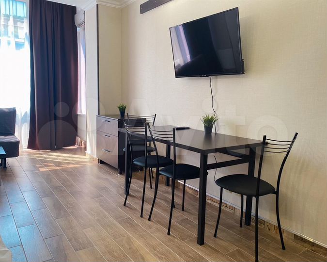 2-к. квартира, 65 м², 1/4 эт.