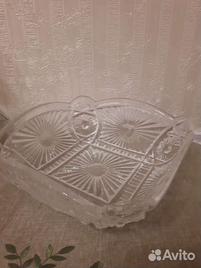 Хрустальная ваза