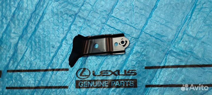 Кронштейн суппорта Lexus Lx 570 левый 53288-60070