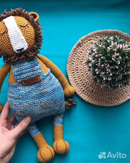 Лев Бонифаций мягкая игрушка