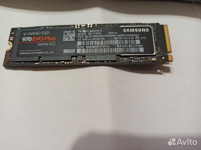 EVO 970 OEM. Samsung EVO 970 радиатор. SSD Samsung EVO 970 греет микросхема. Samsung 970 Pro радиатор охлаждения.