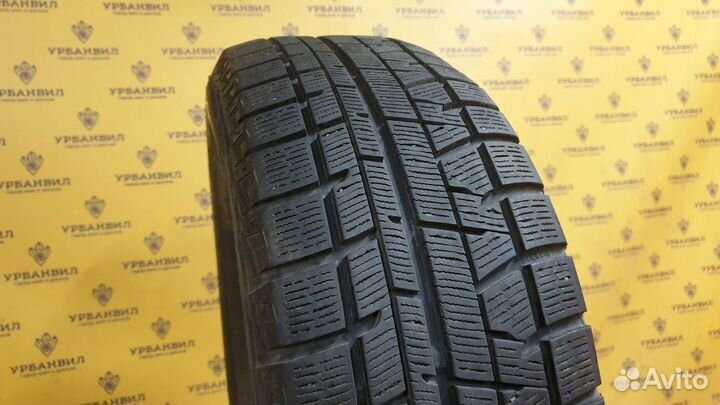 Yokohama Ice Guard IG50 215/60 R16 95Q