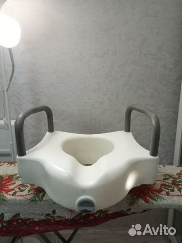 Накладка на унитаз после эндопротезирования