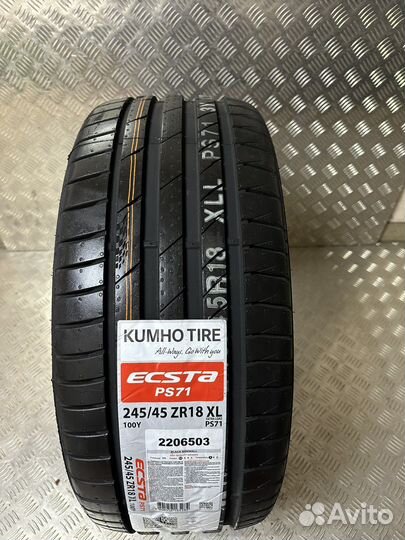 Kumho Ecsta PS71 245/45 R18 100Y