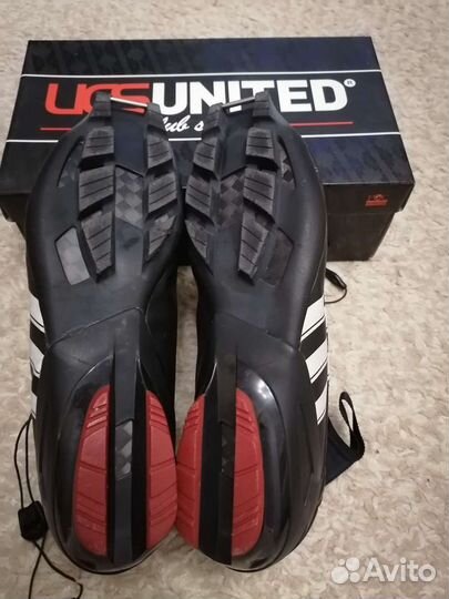 Лыжные ботинки классические